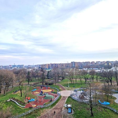 Caseospitali - Casa Park View, Ampio Trilocale Per Famiglie Sul Parco Milan Bagian luar foto