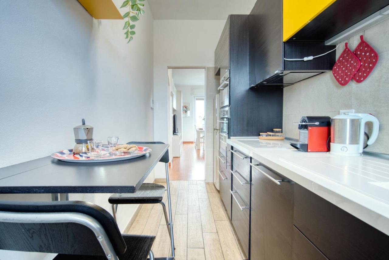 Caseospitali - Casa Park View, Ampio Trilocale Per Famiglie Sul Parco Milan Bagian luar foto
