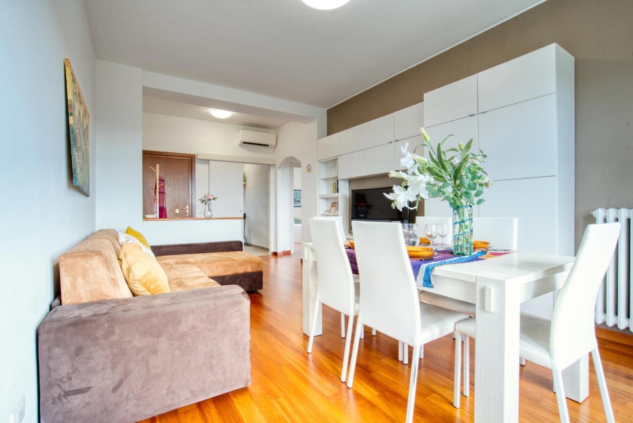 Caseospitali - Casa Park View, Ampio Trilocale Per Famiglie Sul Parco Milan Bagian luar foto