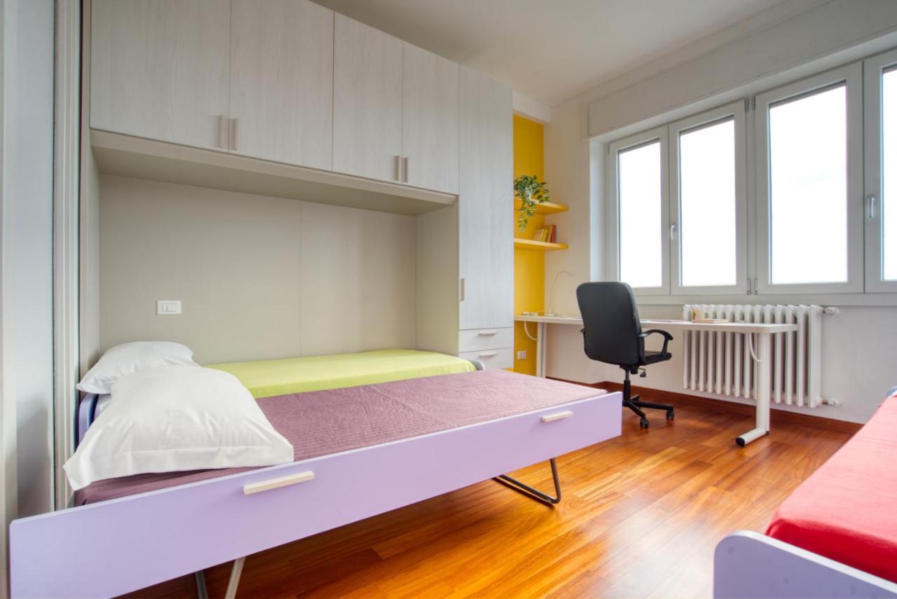 Caseospitali - Casa Park View, Ampio Trilocale Per Famiglie Sul Parco Milan Bagian luar foto